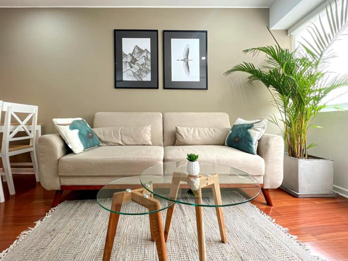 Elegant San Martín Barranco Apartment by Geko