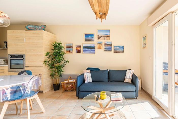 Terrace and garden, close to beaches, heart of town