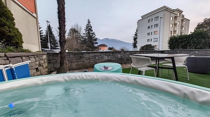 Modern Studio with Private Jacuzzy and Garden