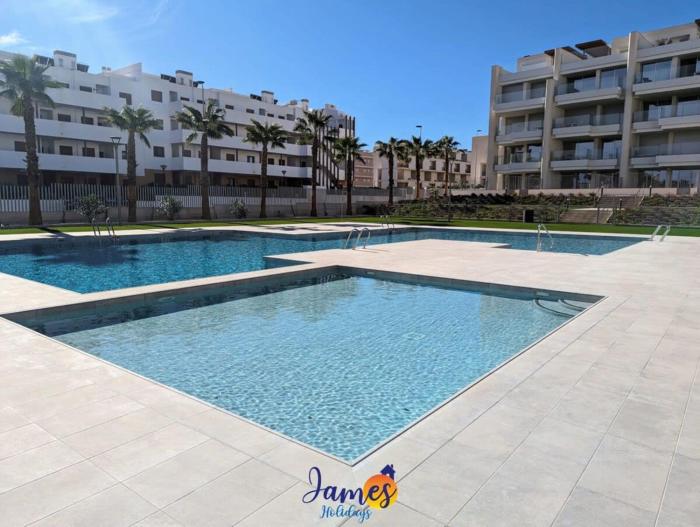 Modern Ground floor Apartment with Com Pool EB12