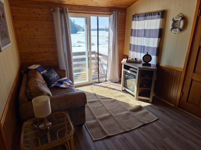 Dockside Cabin