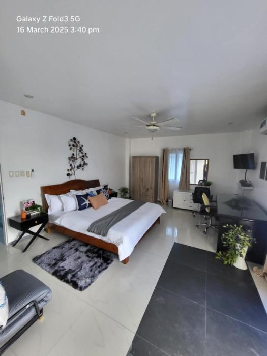 The beach house, Baroro