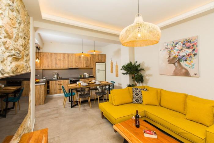 Ekaterini Luxury House