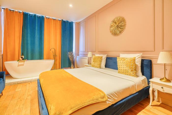 Suite Anna In Paris Republique