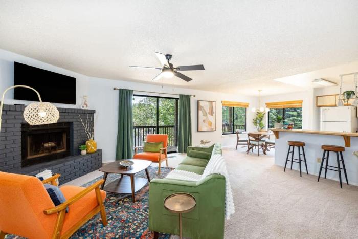 Mid-Century Flagstaff Mtn Condo