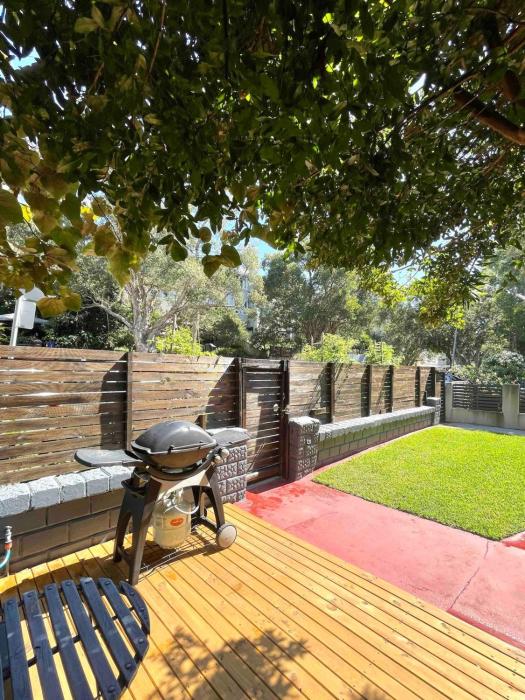 Bondi Retreat - House just moments to the Beach