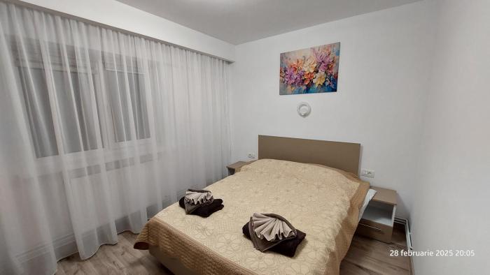 2 Rooms by Brancusi Central Park - Free Parking & Self Check-In
