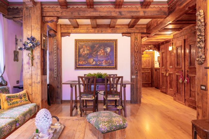 Cortina City Center Alpine Apartment with Private Garage