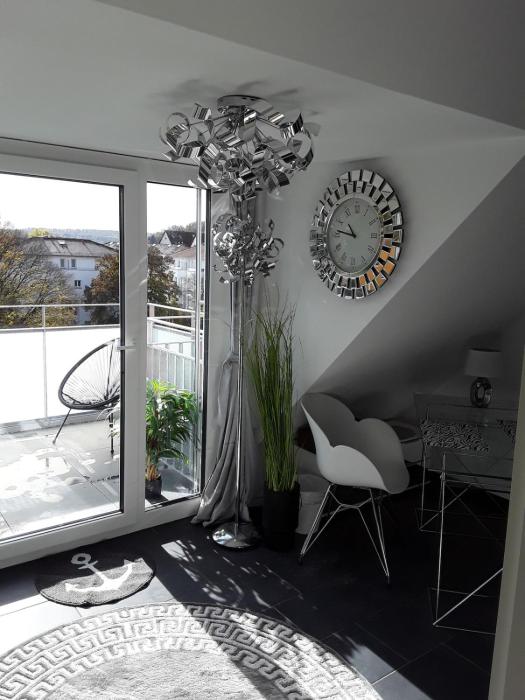 Modernes stylisches Apartment, neu und stadtnah