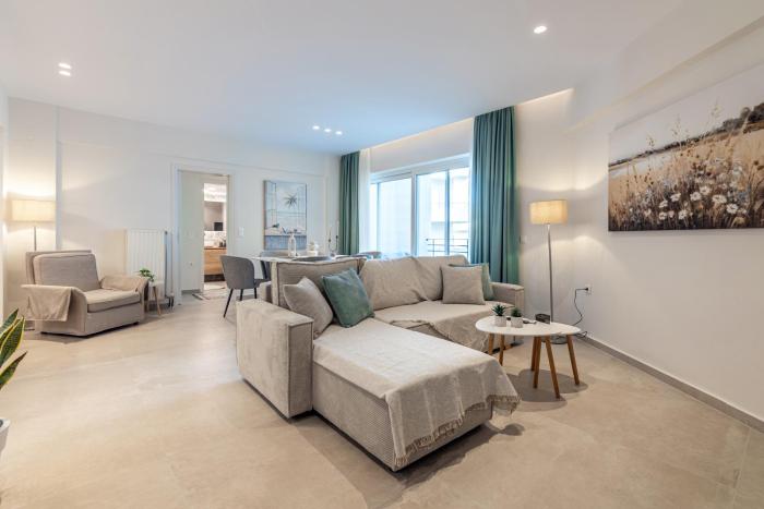 Casa Civique A Modern City Apartment with Balcony, Parking, Aircon & Elevator