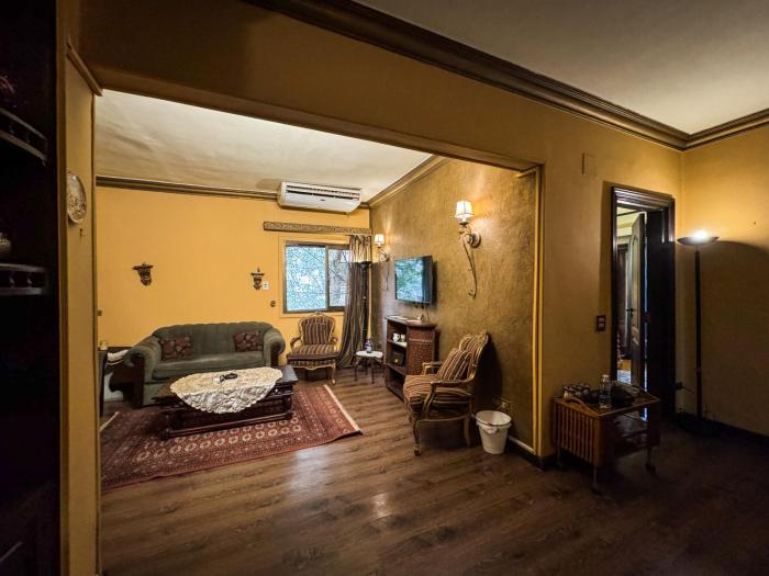 Authentic 2BR Apt 5Min to Nile Maadi Downtown