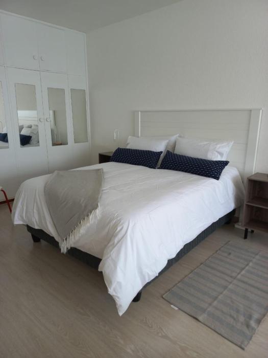 Mouille Grange 402 Sea View Apartment