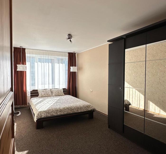 Evergreen City Apartment