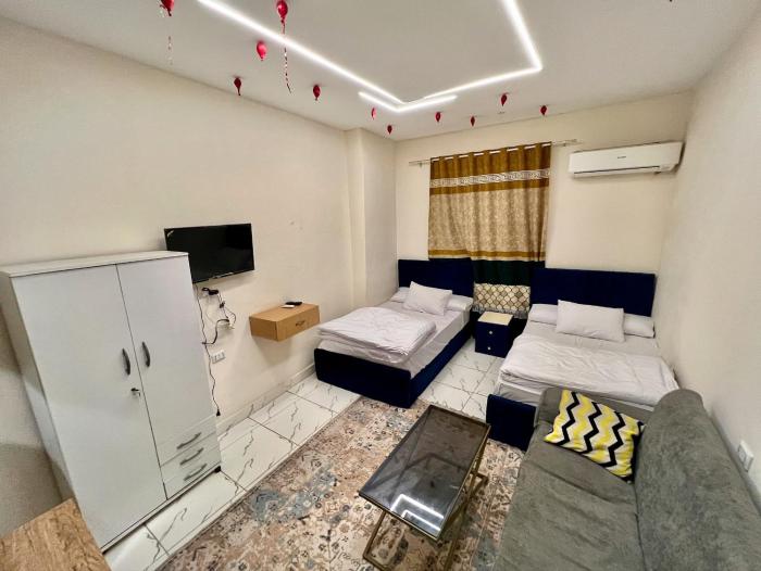 Desert Star Pyramids View INN