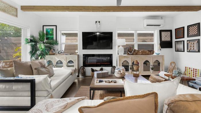 Stunning, Modern and Quiet Beach House