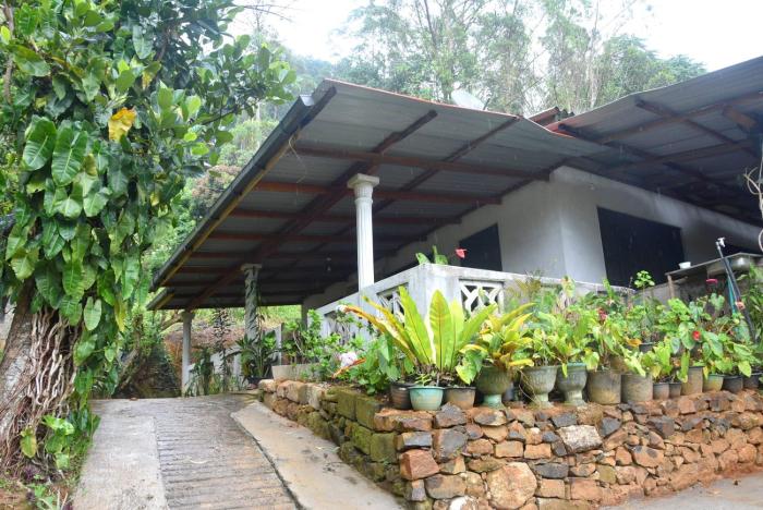 Diyathalawa Chandrika Villa