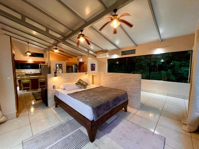 Zen Zaru Free MA Park Tour & Breakfast