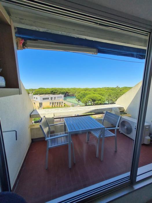 Studio cabin at Port Camargue