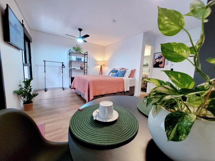 Apartamento charmoso em Pinheiros 250 metros da Estação Oscar Freire Hospital das Clínicas NUBANK INCOR PAULISTA