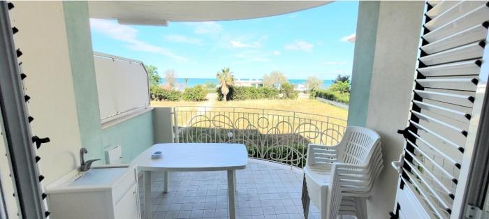 Sophies Magic Seaview Apartment