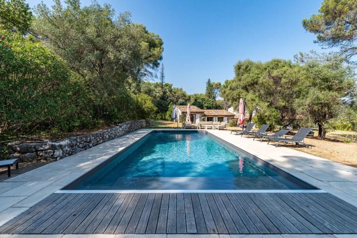 Villa La Campanette, clim, piscine, jardin, parking, wifi