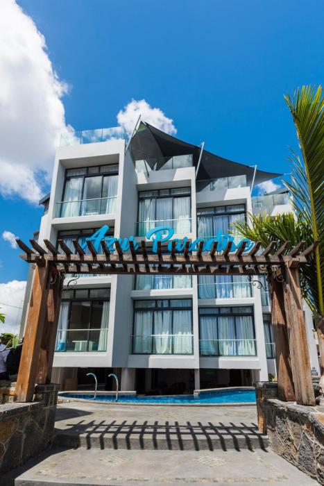 Azur Paradise Hotel & Rooftop Bar