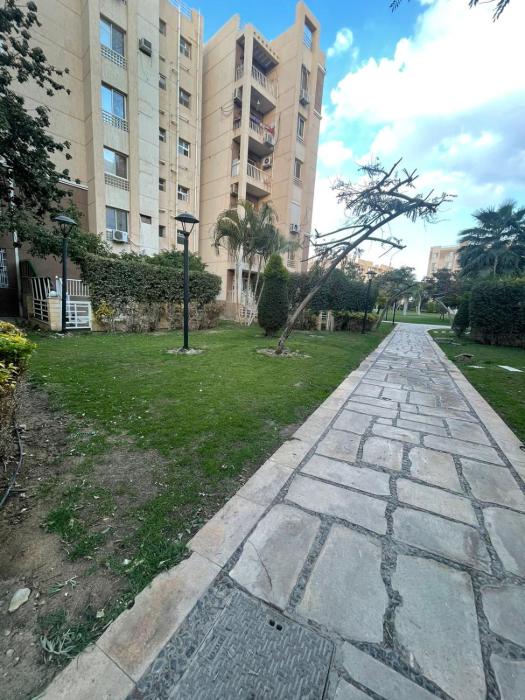 ستوديو بحديقة فندقى