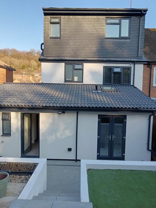 High Wycombe 1-Bed Apt Sleeps 3 & Private Parking