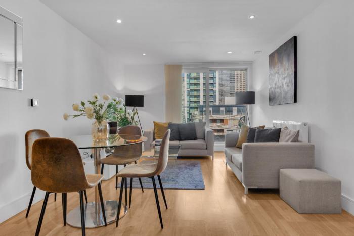 MySquare Two Bedroom Serviced Apartment in Indescon Square