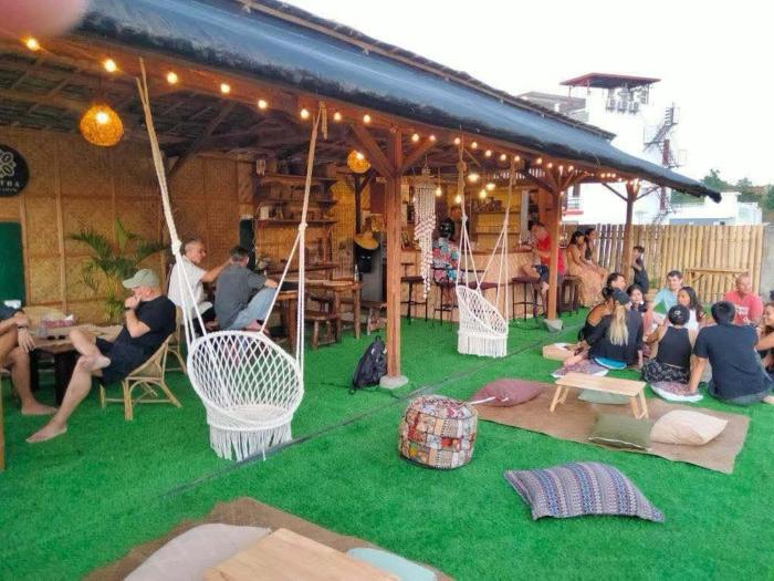 Casa Luntian Lodge and Cafe