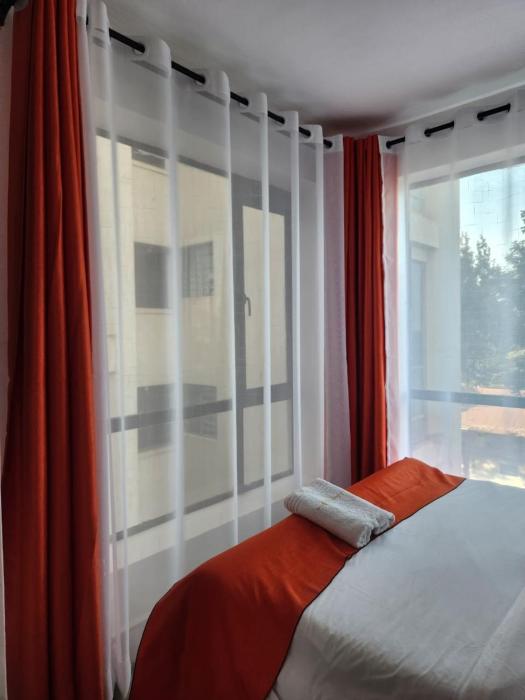 Luxurious one Bedroom Apartmemt near TRM