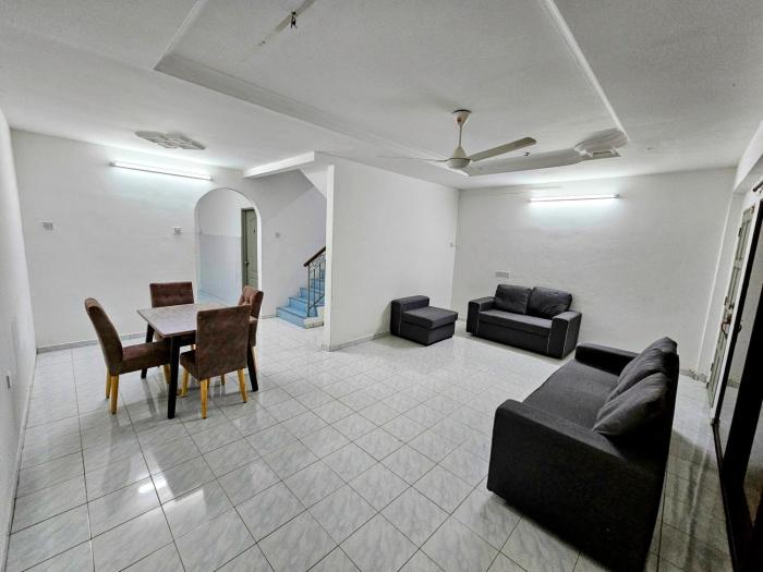 Double S Hostel