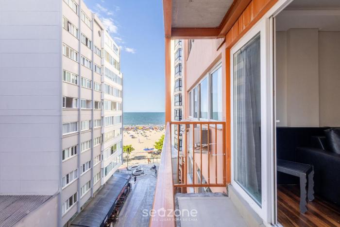 Apartamentos a 50m da Praia Principal em BC - MRD