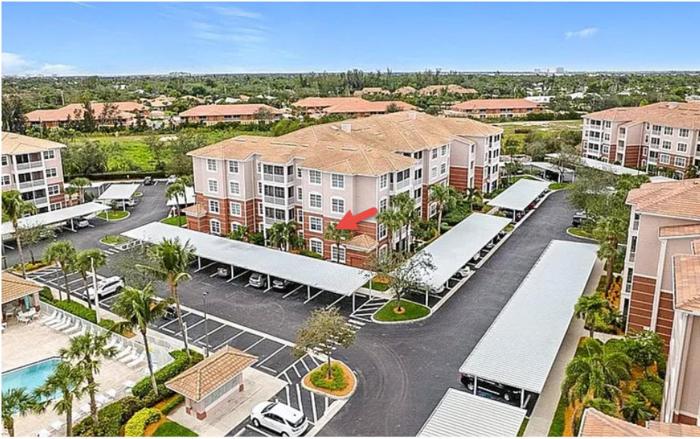 3Bedroom, 2 Bathroom Condo in gated community