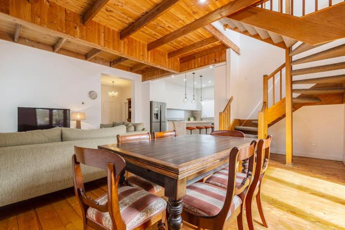 The Sylvan - Timeless Elegance near Brighton Beach