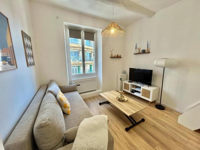 Le Cocon du Vieux Port - Studio neuf tout confort en plein centre ville - Place aux Huiles