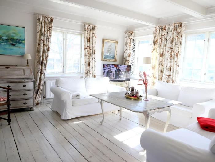 Gemütliche Friesenhaushälfte unter Reet über 3 Etagen mit ca. 90 qm.