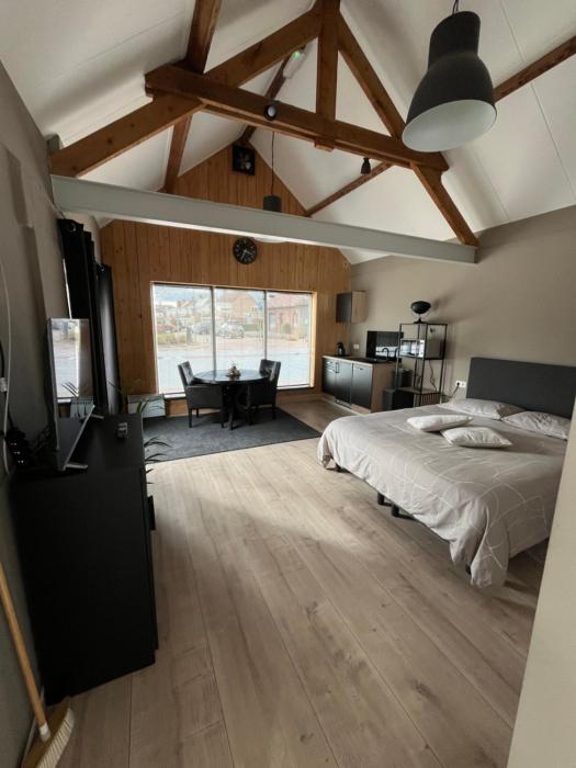 KIMZ Bed & Breakfast