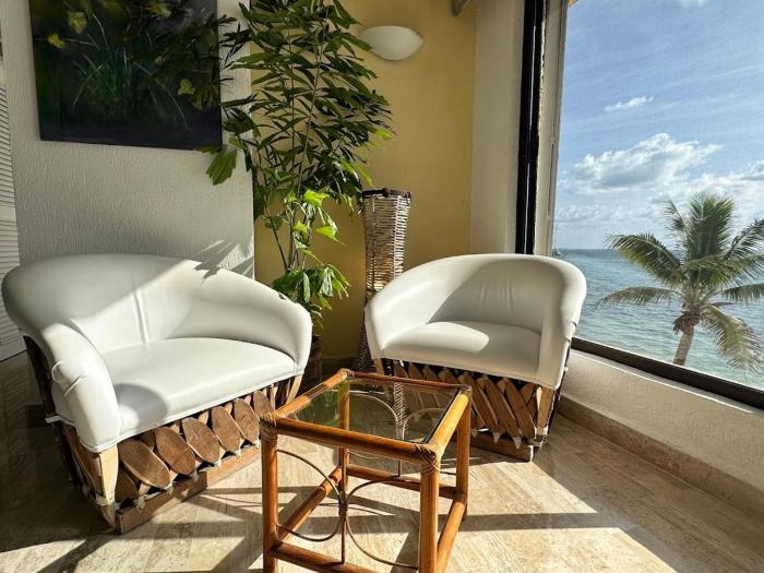 Cancun condo en la playa de Puerto Juarez