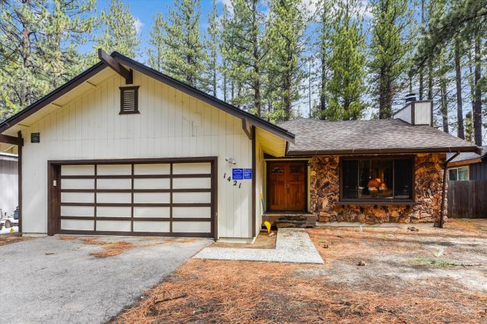 Pet Friendly - Close To Heavenly, Steps To The River