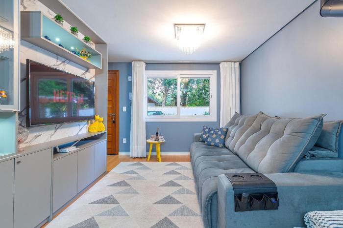 Casa em condomínio com 2 vagas