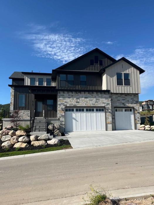 NEW Luxury Home super comfy By Snowbasin & Pow Mow