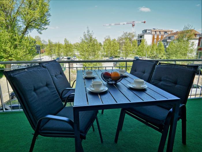 Hogulu - 3 - RAUM - App 26 mit Balkon in der Nähe der Jahrtausendbrücke