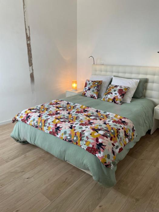 Appartement 4 à 6 adultes linge compris Les Epesses 3 min du parc PUY DU F0U cosy et bien équipé