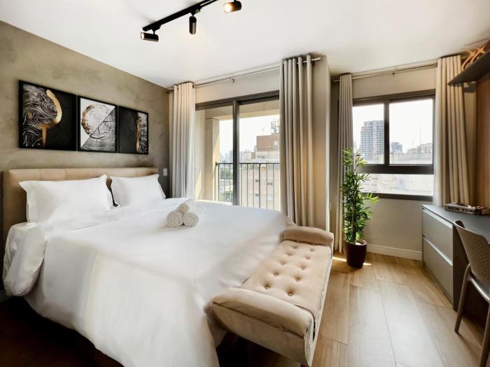 Studio Moderno, com Piscina, AC, Wi-fi e Alexa