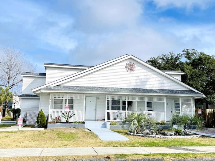 AW3 Stay close to the beach