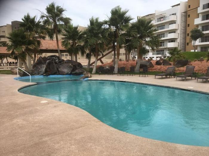 Ocean View Condo with Pools and Easy Beach Access