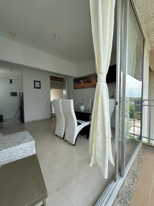 Apartamento Entresierras 3 hab con AC -un hogar lejos de casa