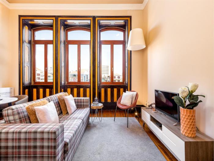 Charming Apartment in Portos Heart