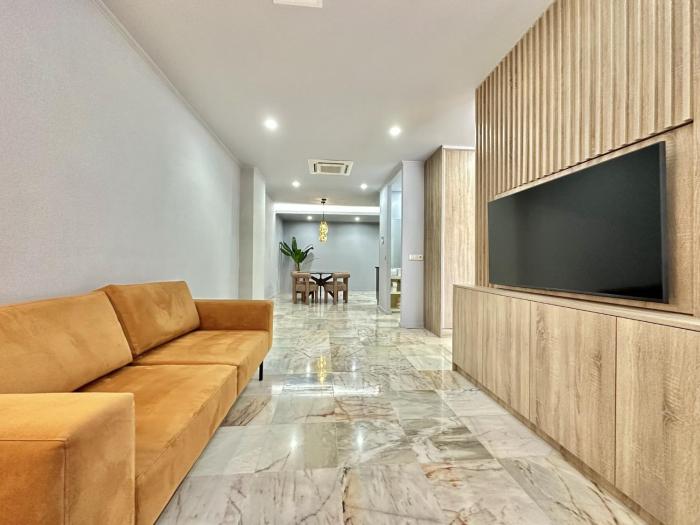 Charming Modern Studio in Porto